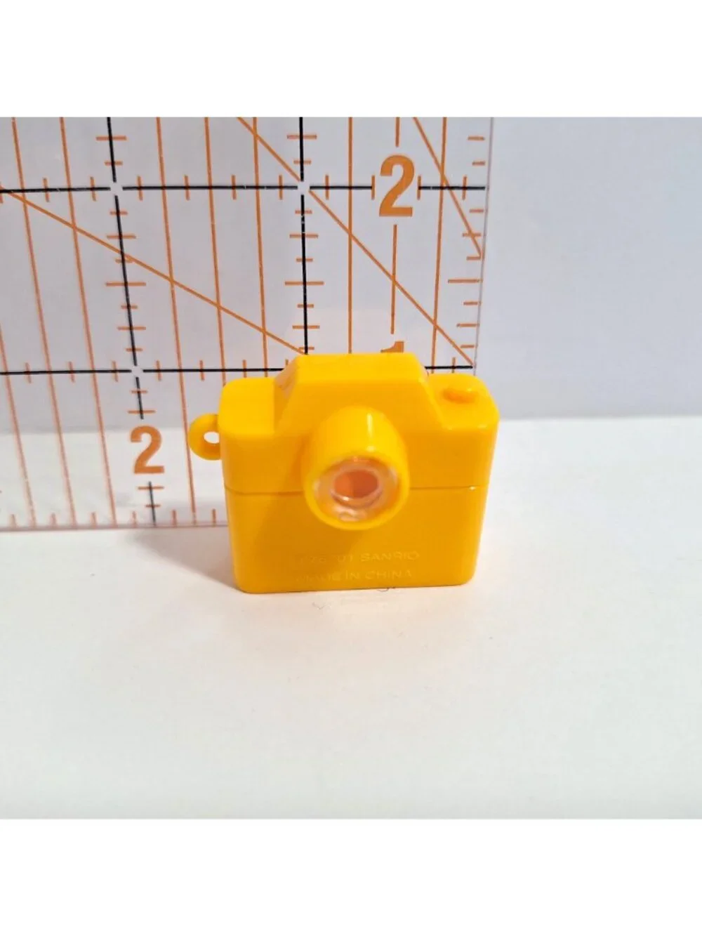Melody Hello Kitty 2001 Yellow Camera Keychain Trinket Ornament
